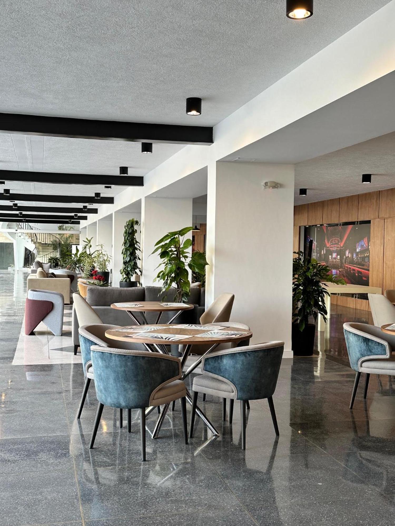 Eurobuilding Tama San Cristobal Ξενοδοχείο Εξωτερικό φωτογραφία
